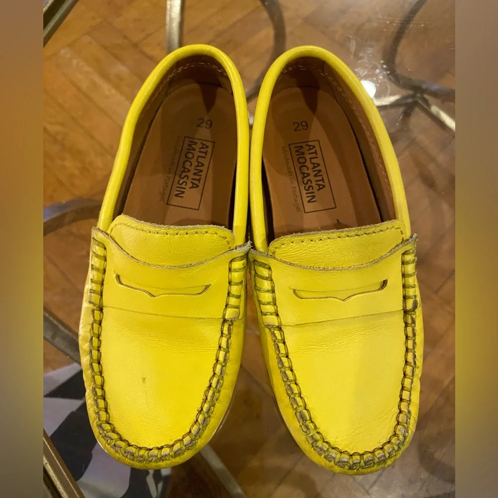Great condition unisex yellow moccasin hand made made in Portugal